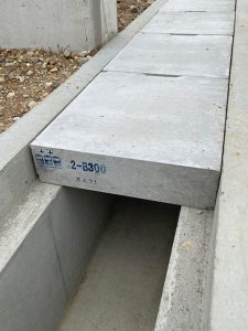 側溝蓋C2-B300